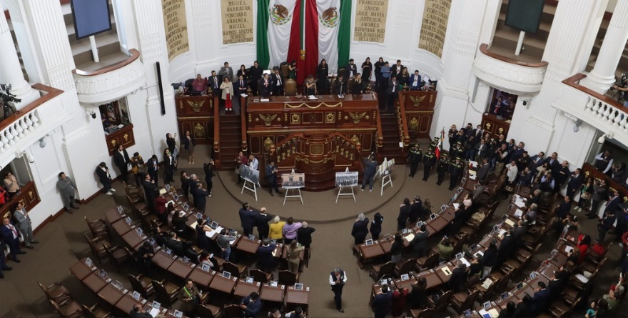 REGULARÁN CELULARES EN ESCUELAS DE CDMX