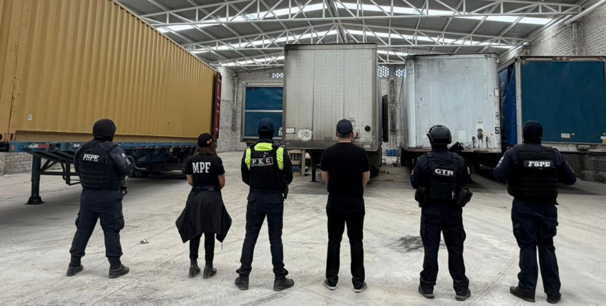 RECUPERAN 25 TONELADAS DE ABARROTES EN CATEO