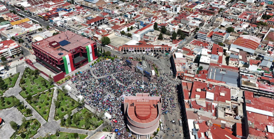 JULIO MENCHACA RECONOCE EL TRABAJO DE LA MANDATARIA NACIONAL