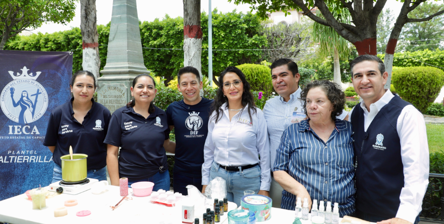DIF ESTATAL ACERCA APOYOS DIRECTOS A JARAL