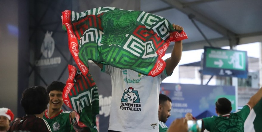 FAMILIAS GUANAJUATENSES VIVIERON EL TRIUNFO DE MÉXICO