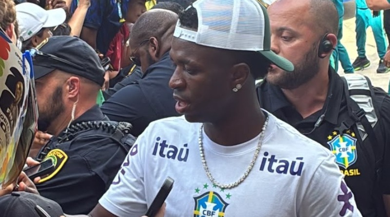 A HOUSTON LLEGA BRASIL ENVUELTO EN FIESTA Y SAMBA