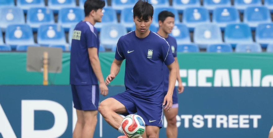 ¡AL REY DE NUESTRA CORONA! COREA DEL SUR SE PREPARA EN EL VOLCÁN UNIVERSITARIO PARA SUDÁFRICA