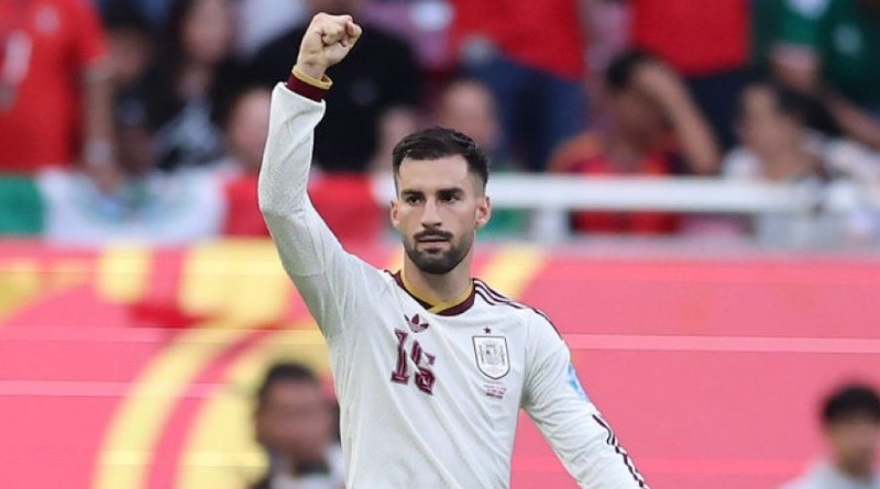 ALEX BAENA LOGRA SU GOL MÁS ESPECIAL