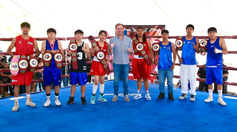 BOXEO DE BARRIO TERMINA CON ÉXITO EN PUEBLA