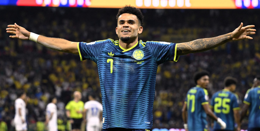 COLOMBIA DEMUESTRA AUTORIDAD AL DESMANTELAR UZBEKISTÁN EN PARTIDO REDONDO