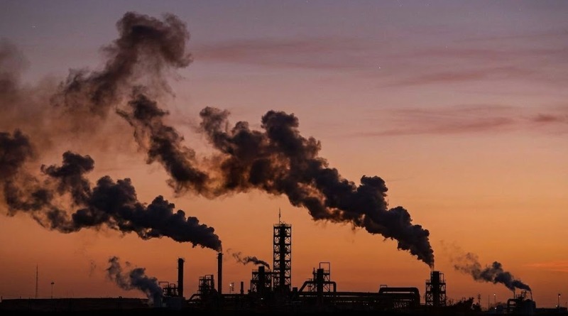 FALLA ELÉCTRICA DETIENE REFINERÍA DOS BOCAS