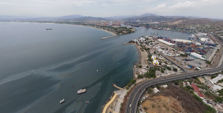 INCIDENTE POR DERRAME DE HIDROCARBURO EN PUERTO DE COLIMA