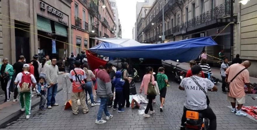 LA CNTE TRASLADA PROTESTAS A MEDIOS