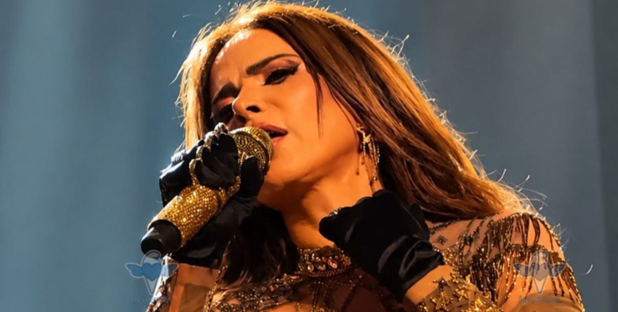 LA FUERZA DE GLORIA TREVI ANTE EL CLIMA TAPATÍO