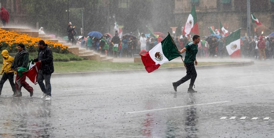 LLUEVE FUERTE EN CDMX TRAS MÉXICO-SUDÁFRICA