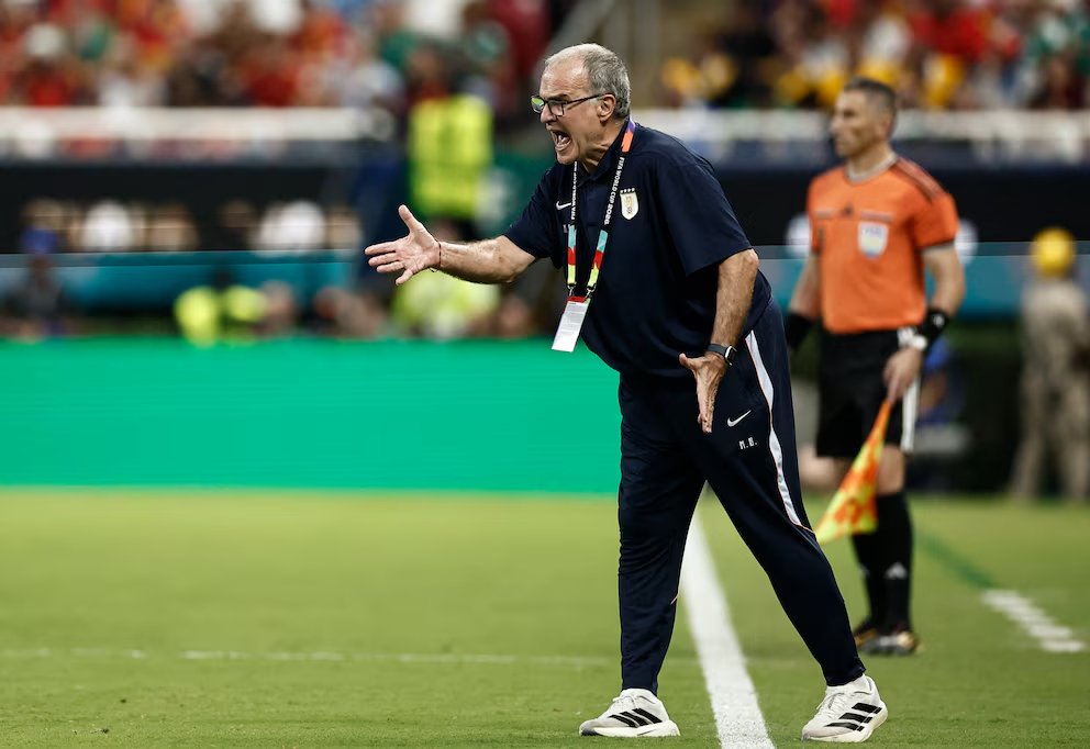 LO QUE BIELSA ENTREGA AL FUTBOL URUGUAYO: NADA