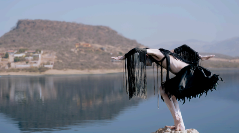 ESPEJOS DE AGUA: DANZA, BUTOH Y TRADICIÓN EN ESCENA