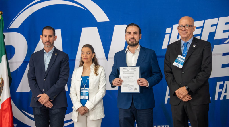 REGISTRO OFICIAL DE ALAN MÁRQUEZ EN EL PAN LEÓN
