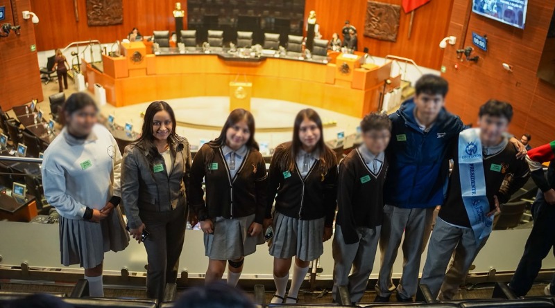 PREMIAN COMPROMISO ESCOLAR CON EXPERIENCIA FORMATIVA EN EL SENADO