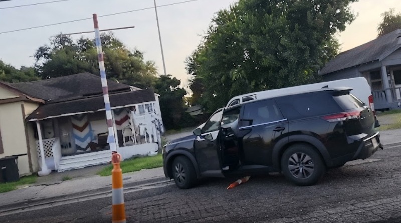 AGENTE DE ICE ABATE A UN MEXICANO EN HOUSTON