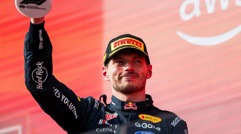 BAJO LA DIRECCIÓN DE VERSTAPPEN, CHECO AUMENTÓ SU VELOCIDAD
