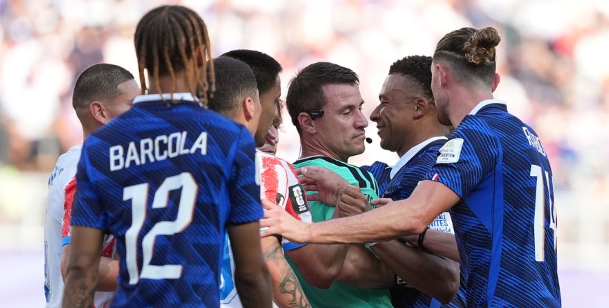 BATALLA INTENSA: FRANCIA CLASIFICA A CUARTOS DEL MUNDIAL