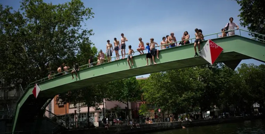 CRISIS DE CALOR EN FRANCIA DISPARA MUERTES HASTA 30%