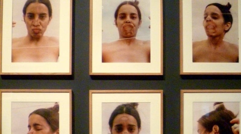 DESCUBRE ANA MENDIETA A TRAVÉS DE LA TATE MODERN