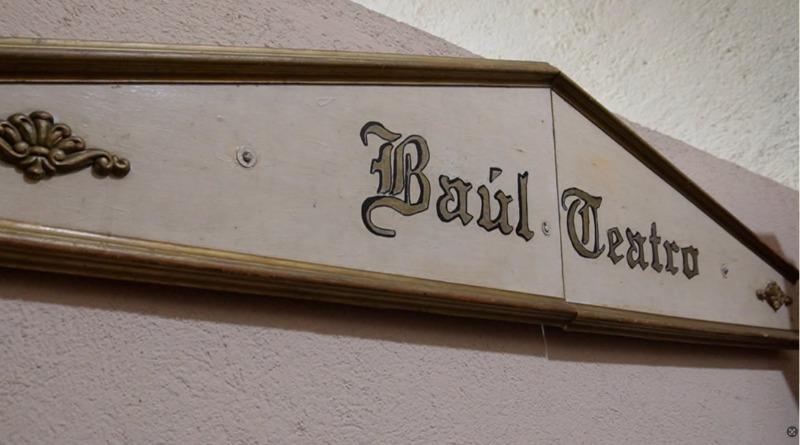 LA BIBLIOTECA DE BAÚL TEATRO VA HACIA LA UNIVERSIDAD