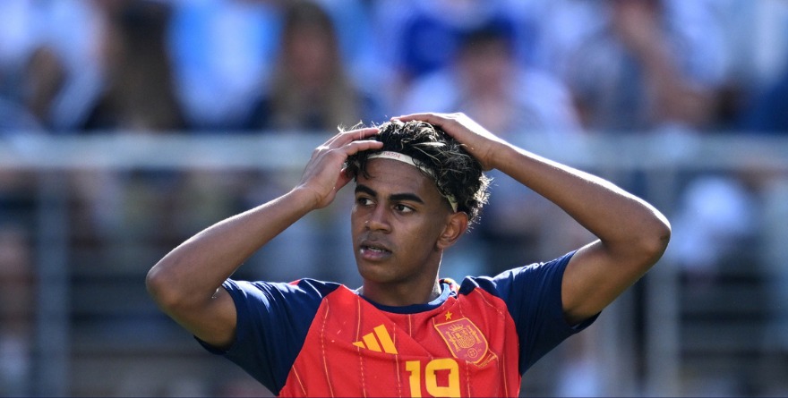 LAMINE YAMAL SE CONVIERTE EN ÚNICO CON EURO Y MUNDIAL MENORES DE 20
