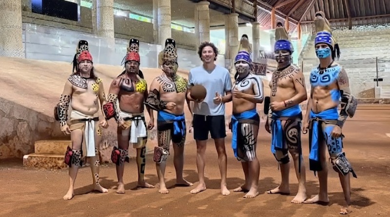 MEMO OCHOA SE INCORPORA AL JUEGO DE PELOTA