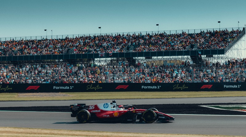 MERCEDES DEBE ESTAR ATENTA AL AVANCE DE FERRARI