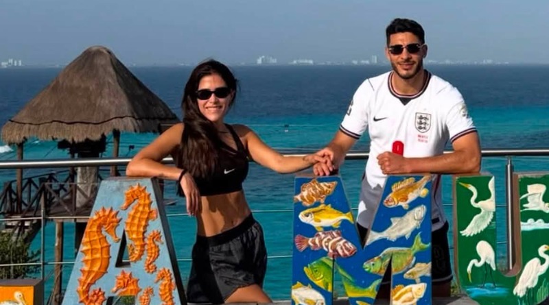 PRESUME CON ORGULLO RAÚL JIMÉNEZ LA PLAYERA DE HARRY KANE