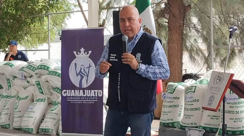 APOYAN EL CAMPO CON FERTILIZANTE EN GUANAJUATO