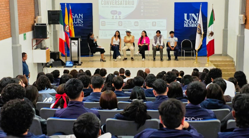 EL CONVERSATORIO CON ESTUDIANTES DE SAN LUIS DE LA PAZ