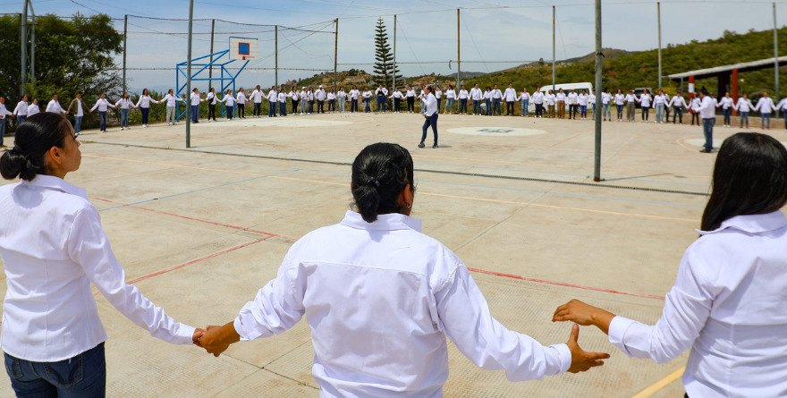 EVALÚAN IMPACTO DE “TEJIENDO LIDERAZGOS”