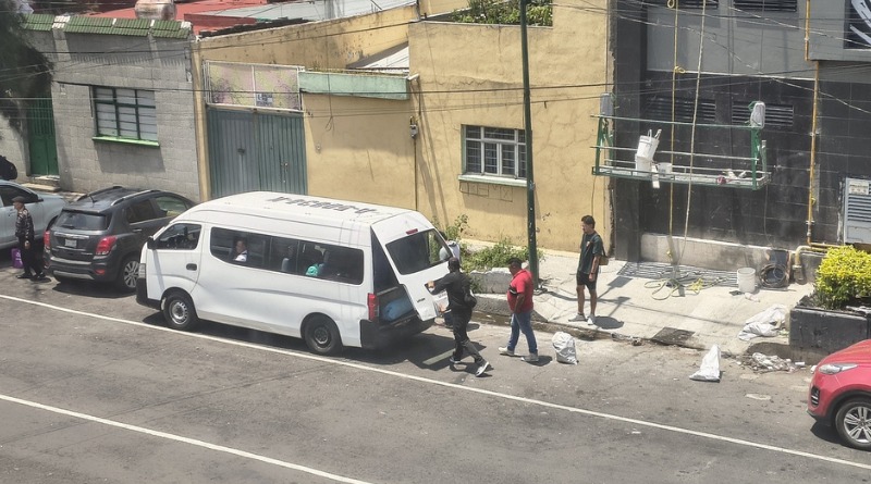 AGANDALLAN CALLES EN LA CDMX DOS BASES IRREGULARES