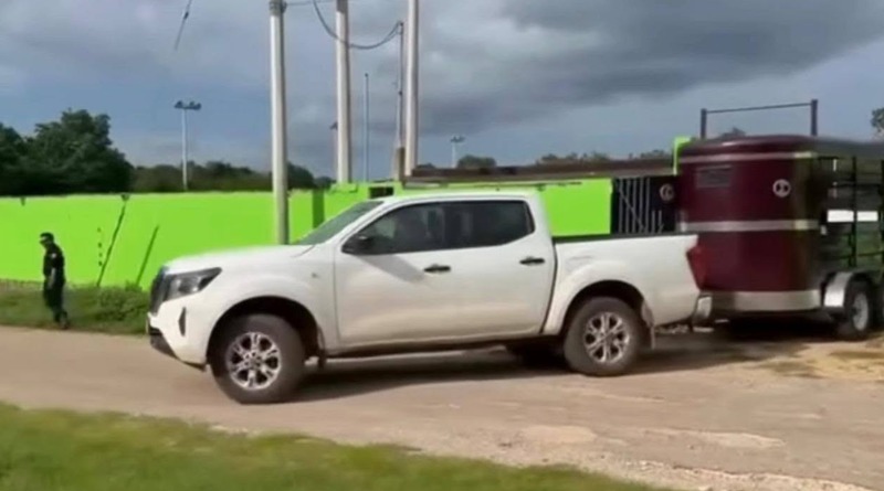 ALCALDE DESTINA CAMPO DE BEISBOL PARA MONTAR A CABALLO