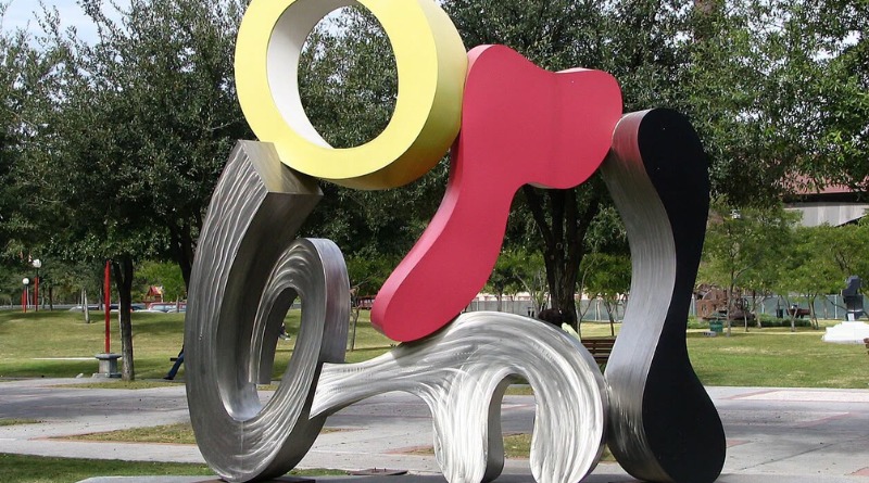 ARTISTA REQUIERE ACLARACIÓN SOBRE RETIRO DE OBRA EN CINETECA