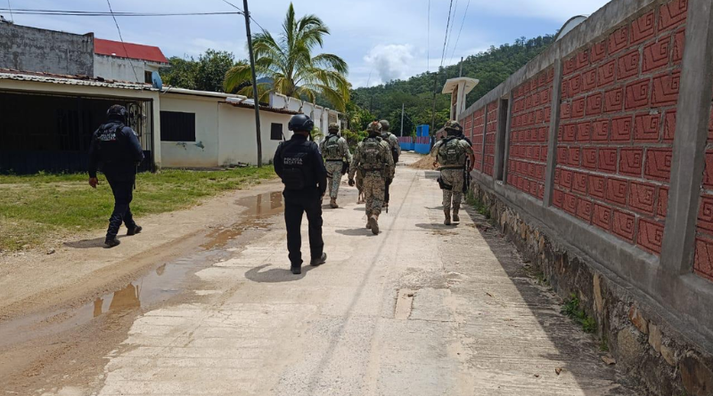 CONTINÚA LA VIGILANCIA Y PATRULLAJES EN COMUNIDADES SERRANAS