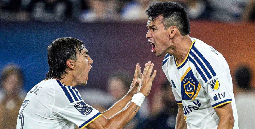 EL PRIMER TANTO DE LOZANO LLEGA CON EL GALAXY FRENTE A SAN DIEGO