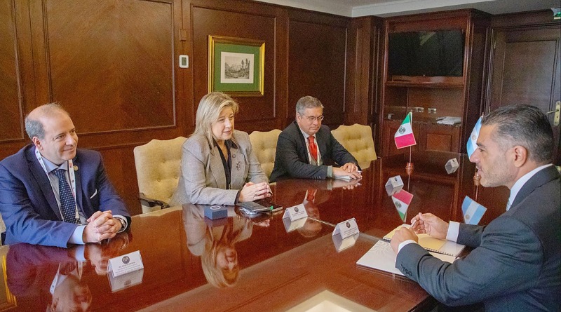ENTREGA OFICIAL DE ARGENTINA PARA CONTRALMIRANTE