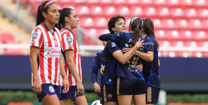 ERRORES DECISIVOS CONDENAN A CHIVAS FEMENIL FRENTE A PUMAS