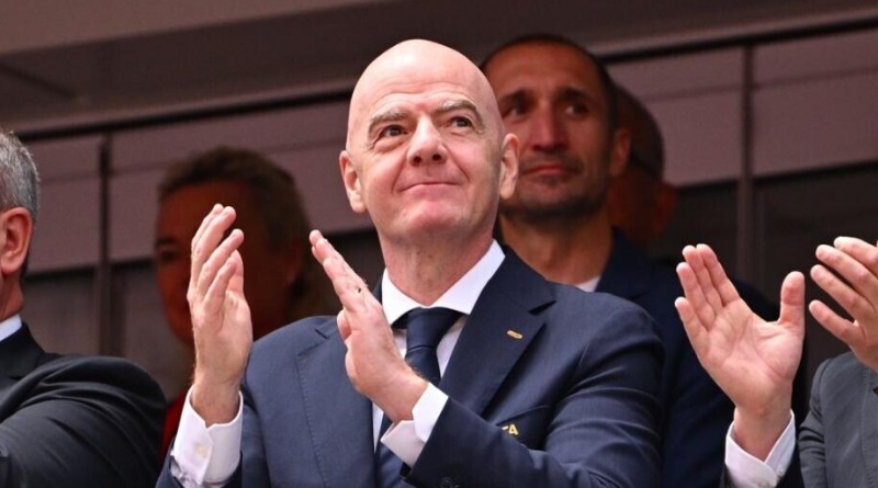 EXAMINAN A INFANTINO BAJO LA LUPA
