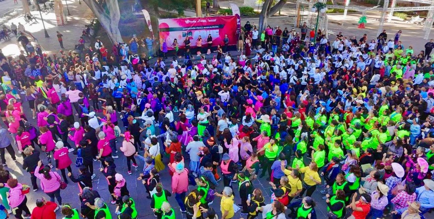 GRAN PARTICIPACIÓN DE MÁS DE 700 PERSONAS EN JORNADA DEPORTIVA Y BAILE