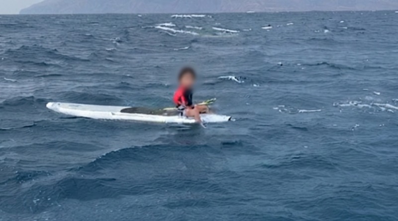 HEROICOS PESCADORES RESCATAN A NIÑA EN ALTAMAR EN LA PAZ, BCS