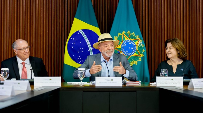 LULA ASPIRA A REELECCIÓN MIENTRAS CRECE TEMOR DE INJERENCIA