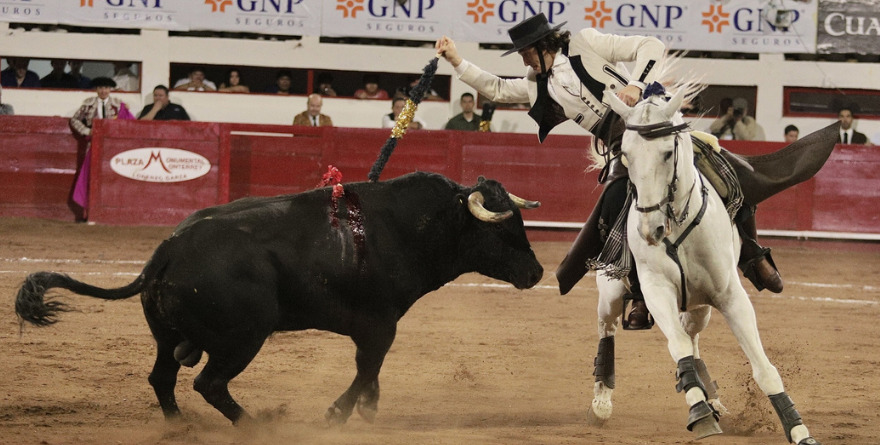 OTHÓN CELEBRA TRIUNFO EN ANIVERSARIO DE LA MM