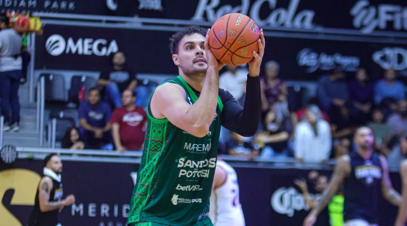 PANTERAS CONSIGUE LA VICTORIA EN EL DEBUT DE LA SERIE