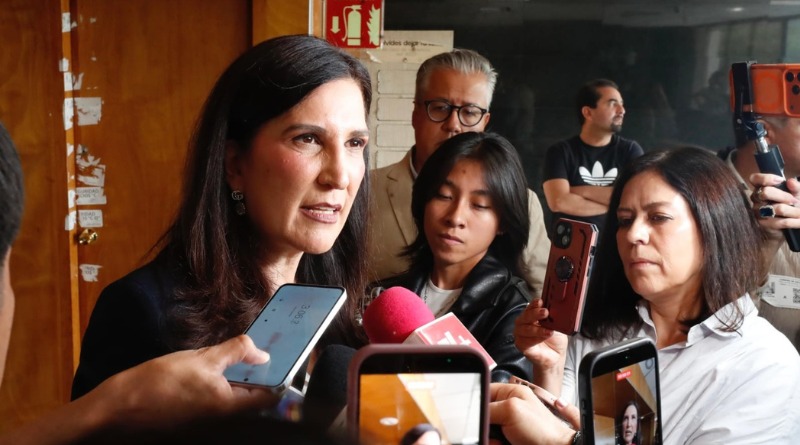 ROCHA REGRESÓ POR EL FUERO: KENIA LÓPEZ LO ADVIERTE