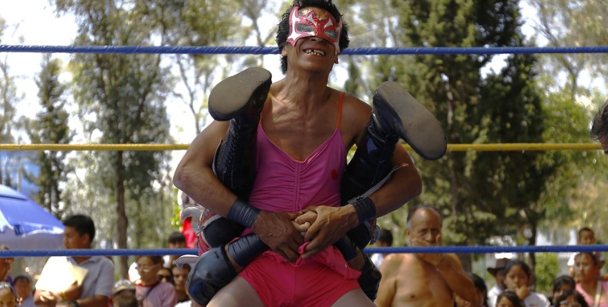 SACAN AL SUJETO DEL CABARET