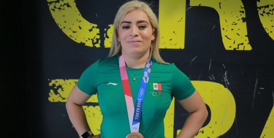 VUELVE CON FUERZA AL PODIO