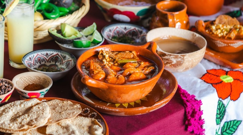 CERTIFICAN A COCINEROS TRADICIONALES DE GUERRERO