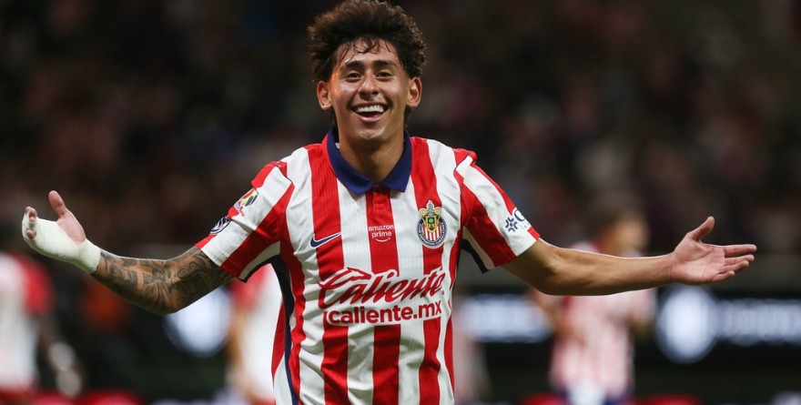 CHIVAS ENCUENTRA IMPULSO EN SU JUVENTUD